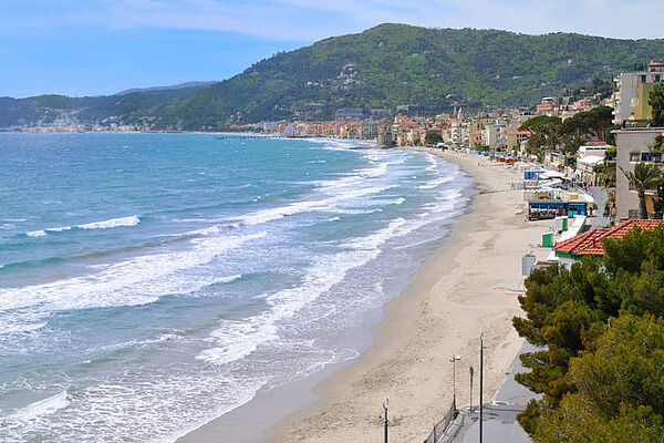 Spiaggia di sabbia bianca ad Alassio 