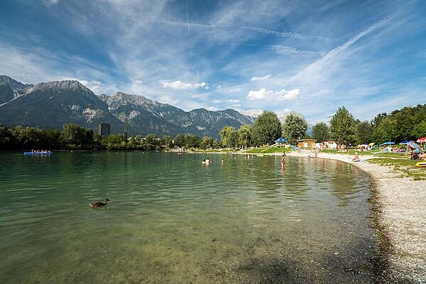 Innsbruck Baggersee Roßau im Sommer