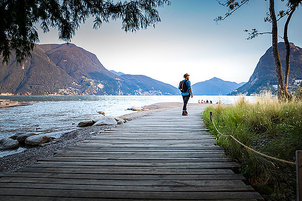 Spazieren im Parco Ciani am Luganer See © Ticino Turismo_Foto Loreta Daulte