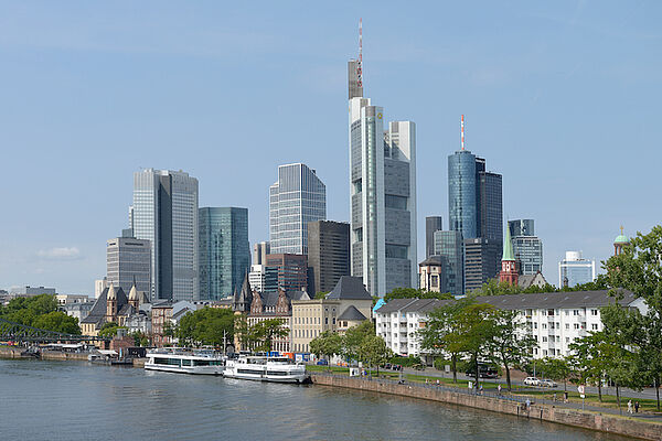 Stadtansicht Frankfurt - (c) visitfrankfurt Foto: Holger Ullmann