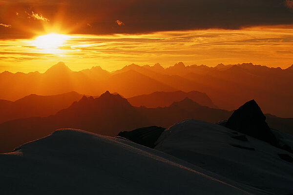 Sonnenaufgang Sölden