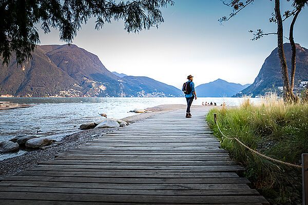 Walk through the Parco Ciani at Lake Lugano © Ticino Turismo_Foto Loreta Daulte