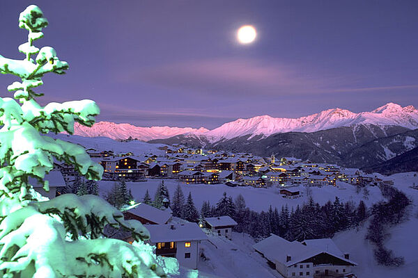 Serfaus by night