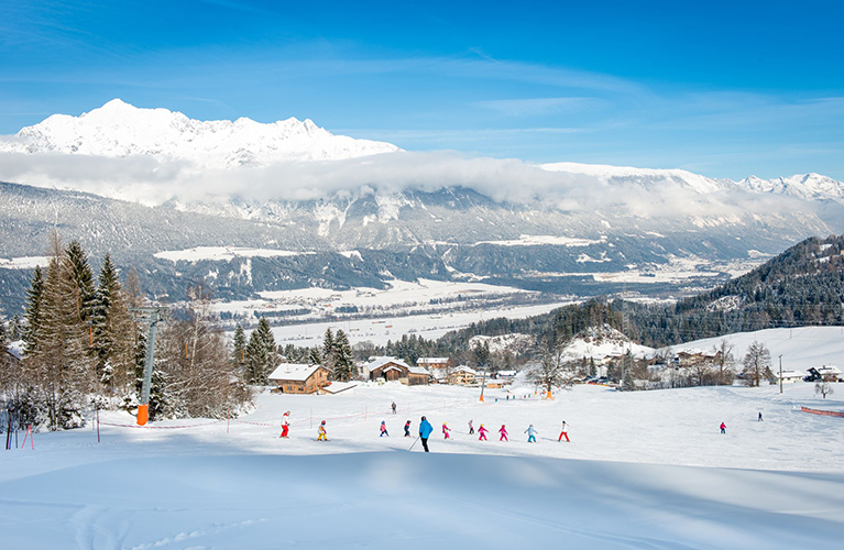 Skiing at Kolsassberg © ichmachefotos.com/ TVB Silberregion Karwendel